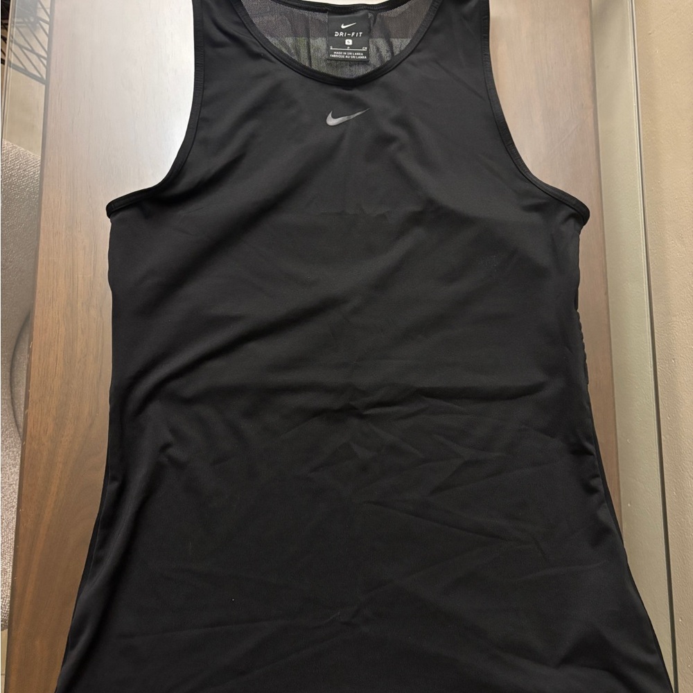 Lot of 4 tank tops
